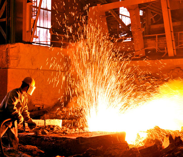Carboneto de cálcio para dessulfuração de aço e tratamento metalúrgico